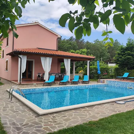 Haus Valmonida Žminj