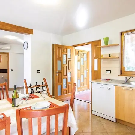 Holiday home Haus Valmonida *