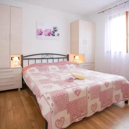 Haus Valmonida Zminj